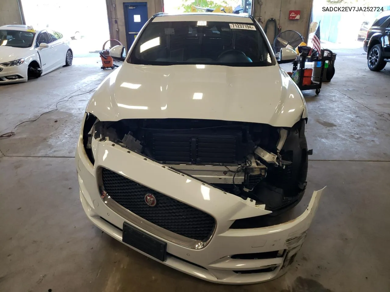 SADCK2EV7JA252724 2018 Jaguar F-Pace Prestige