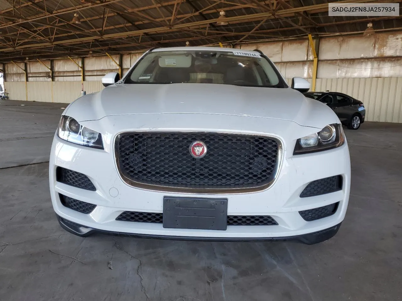 SADCJ2FN8JA257934 2018 Jaguar F-Pace Premium