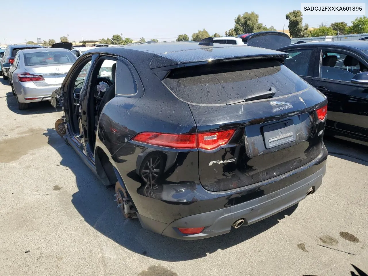 SADCJ2FXXKA601895 2019 Jaguar F-Pace Premium