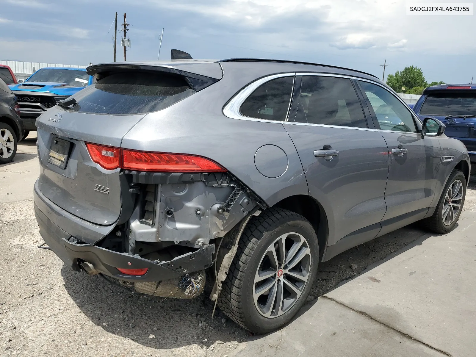 SADCJ2FX4LA643755 2020 Jaguar F-Pace Premium