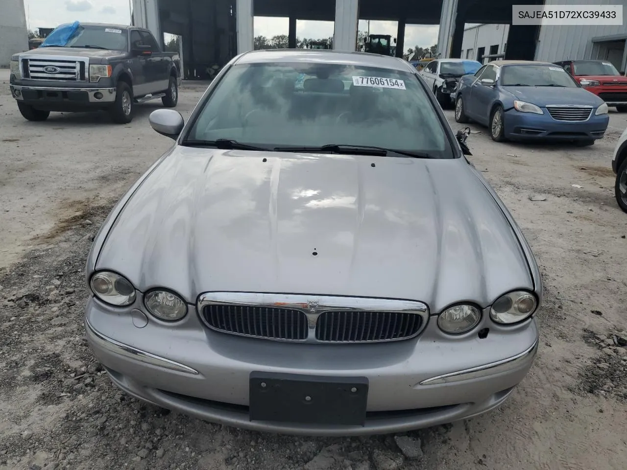 2002 Jaguar X-Type 2.5 VIN: SAJEA51D72XC39433 Lot: 77606154