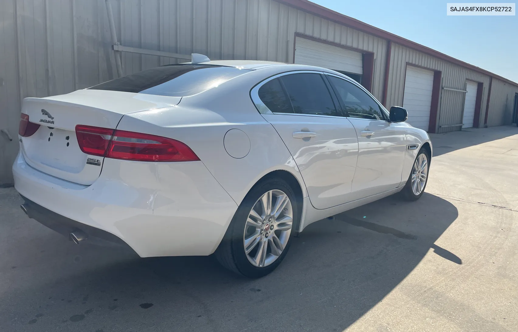 SAJAS4FX8KCP52722 2019 Jaguar Xe