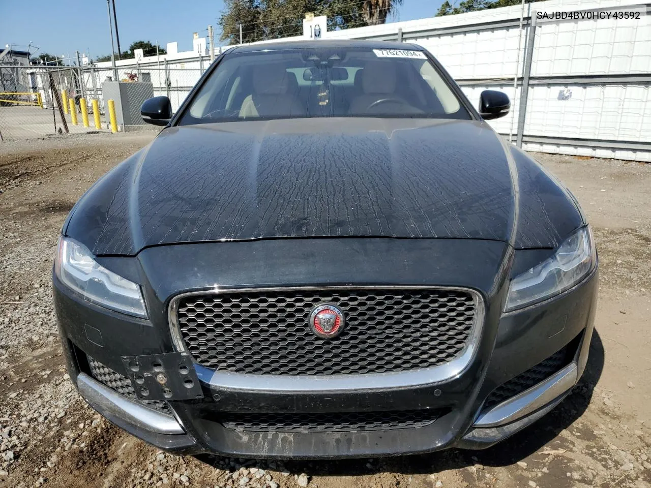 SAJBD4BV0HCY43592 2017 Jaguar Xf Premium