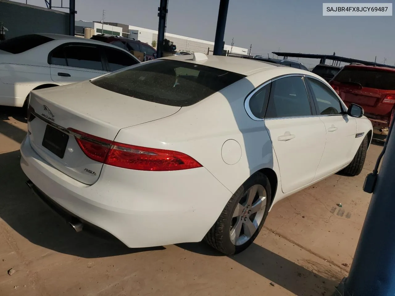 SAJBR4FX8JCY69487 2018 Jaguar Xf