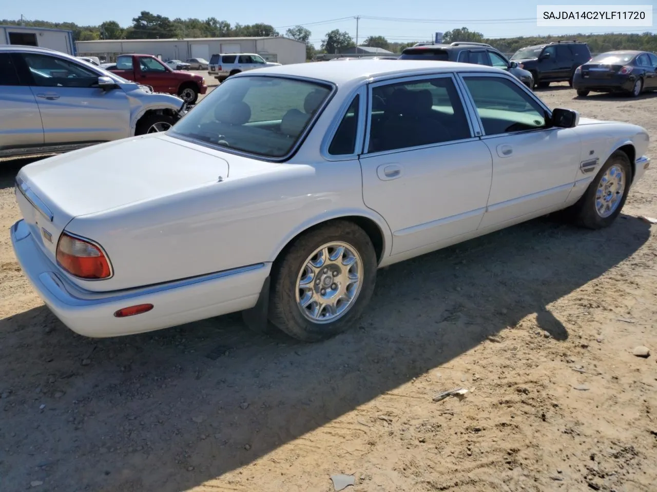 2000 Jaguar Xj8 VIN: SAJDA14C2YLF11720 Lot: 73523584