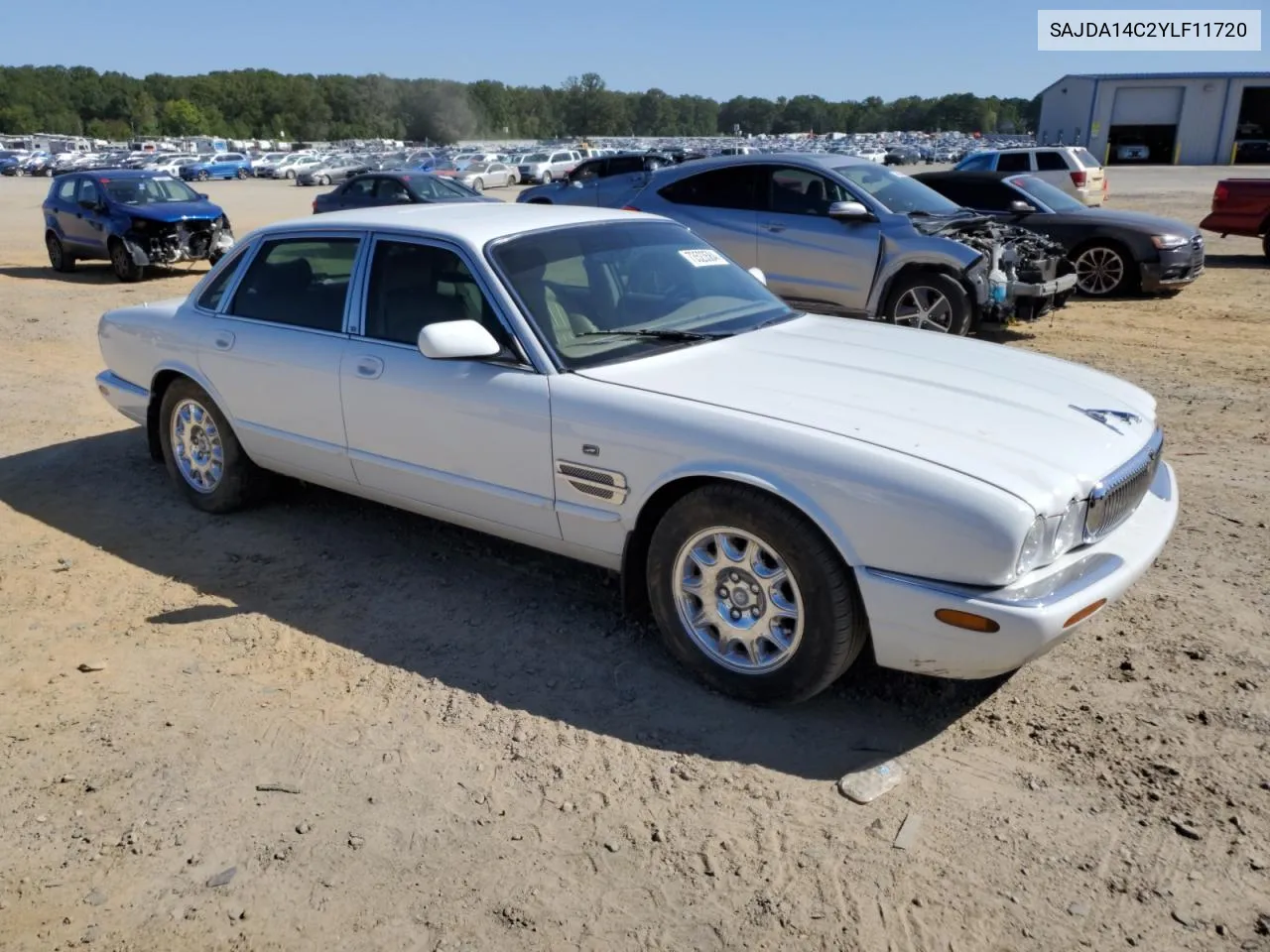 2000 Jaguar Xj8 VIN: SAJDA14C2YLF11720 Lot: 73523584