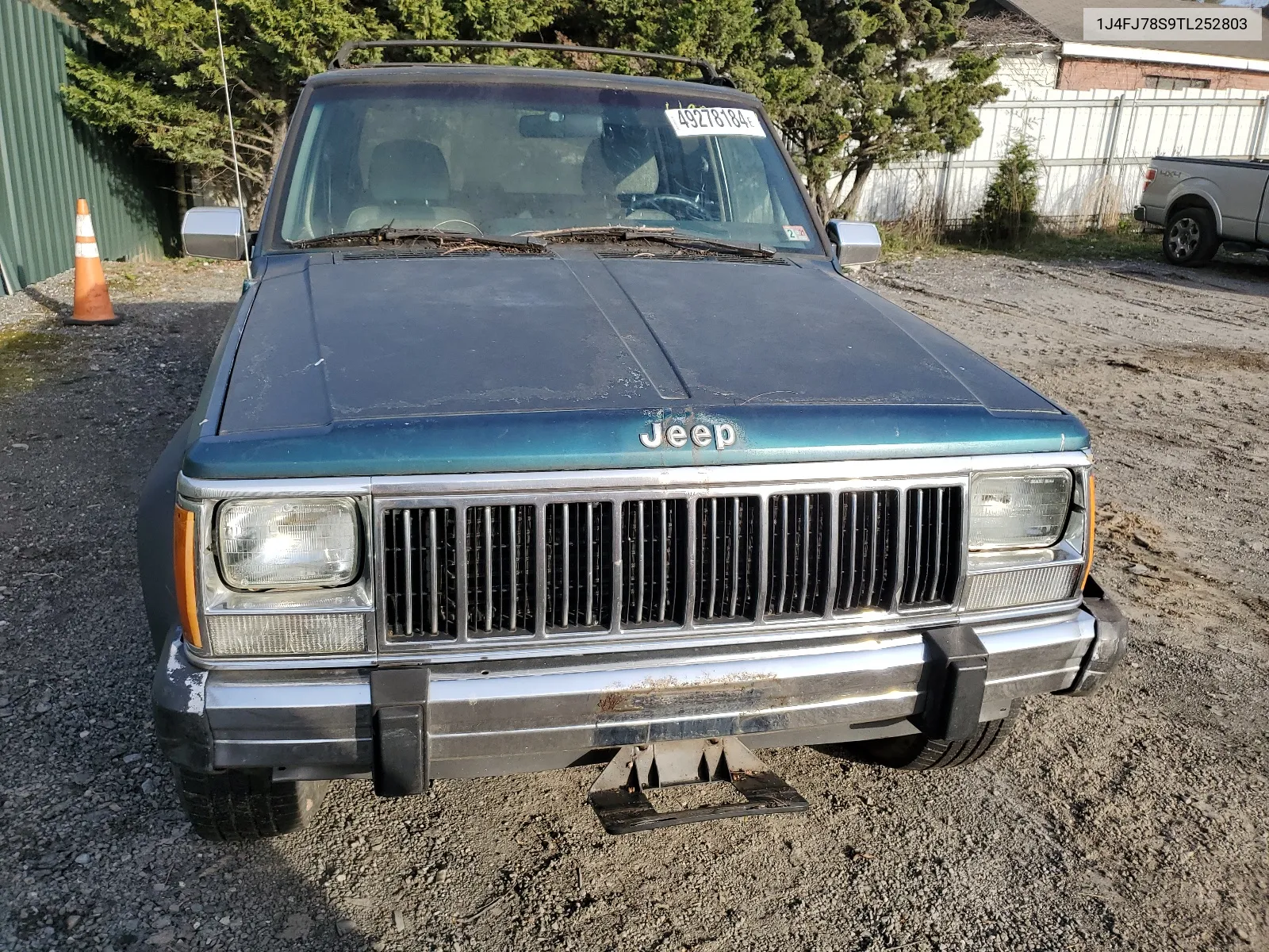 1996 Jeep Cherokee Country VIN: 1J4FJ78S9TL252803 Lot: 49278184