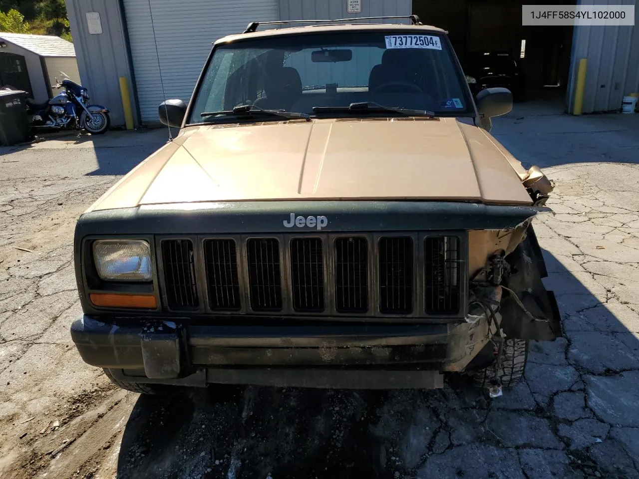 2000 Jeep Cherokee Classic VIN: 1J4FF58S4YL102000 Lot: 73772504