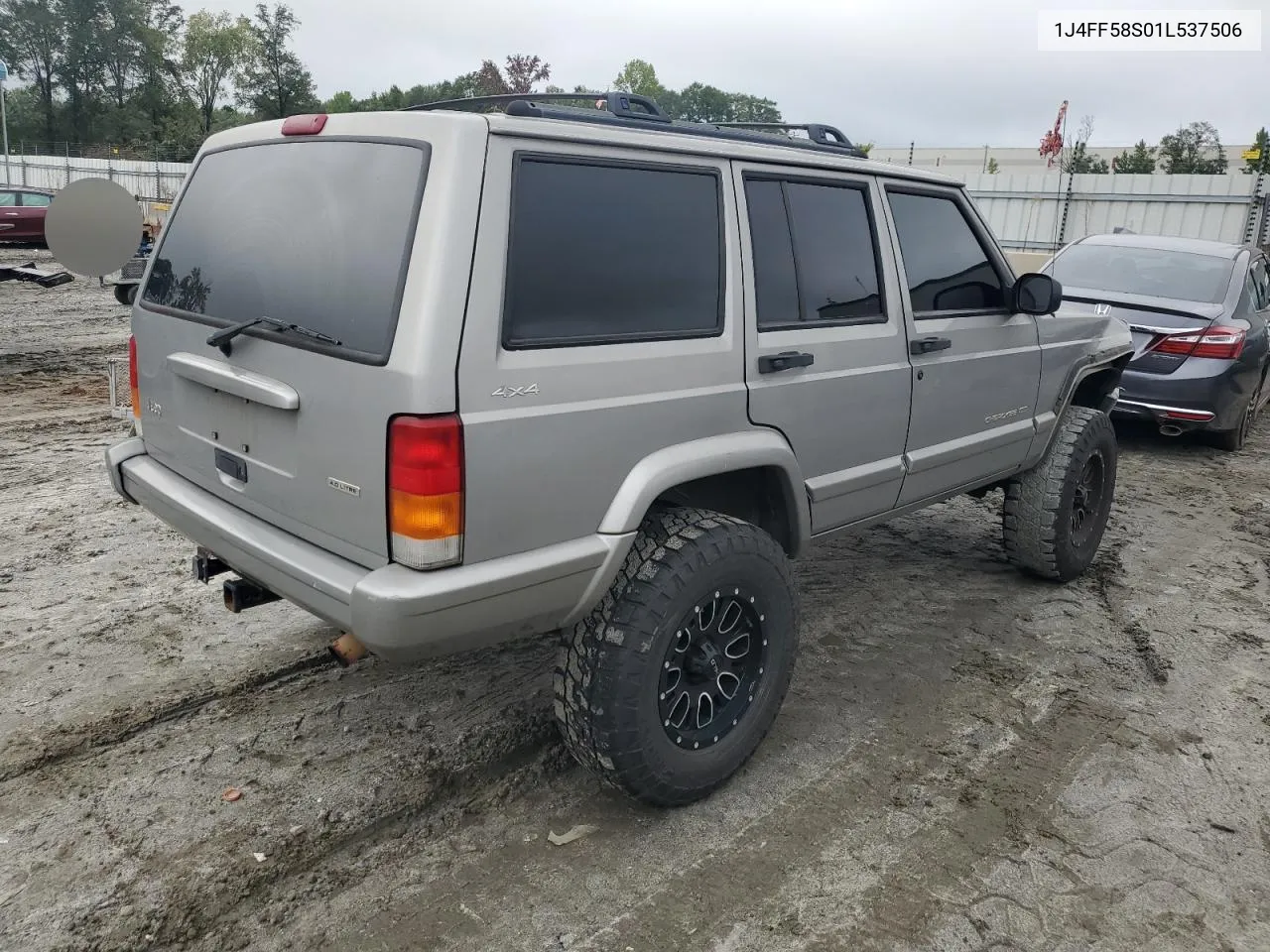 2001 Jeep Cherokee Classic VIN: 1J4FF58S01L537506 Lot: 70479894