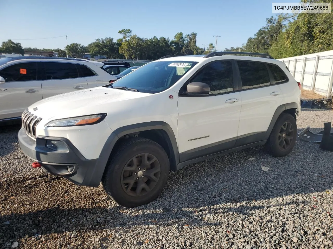 2014 Jeep Cherokee Trailhawk VIN: 1C4PJMBB5EW249688 Lot: 70892874