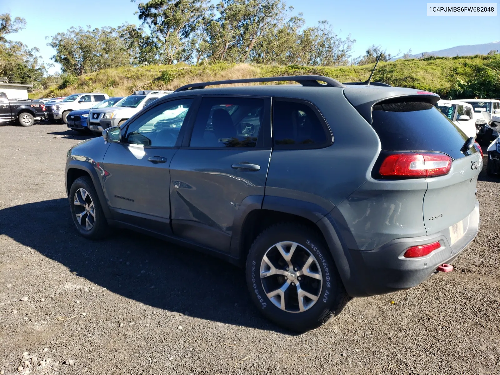 2015 Jeep Cherokee Trailhawk VIN: 1C4PJMBS6FW682048 Lot: 39376994