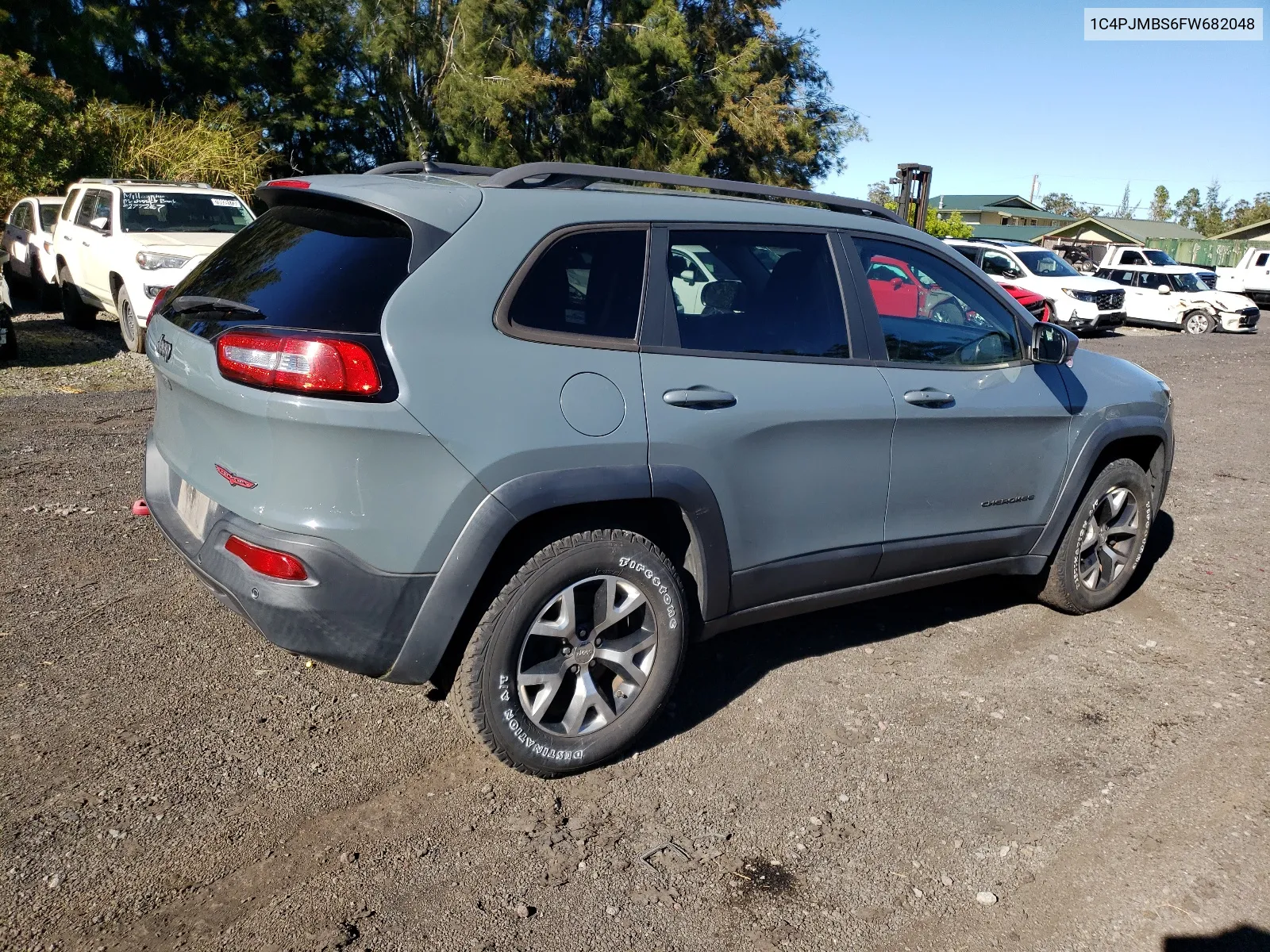 2015 Jeep Cherokee Trailhawk VIN: 1C4PJMBS6FW682048 Lot: 39376994