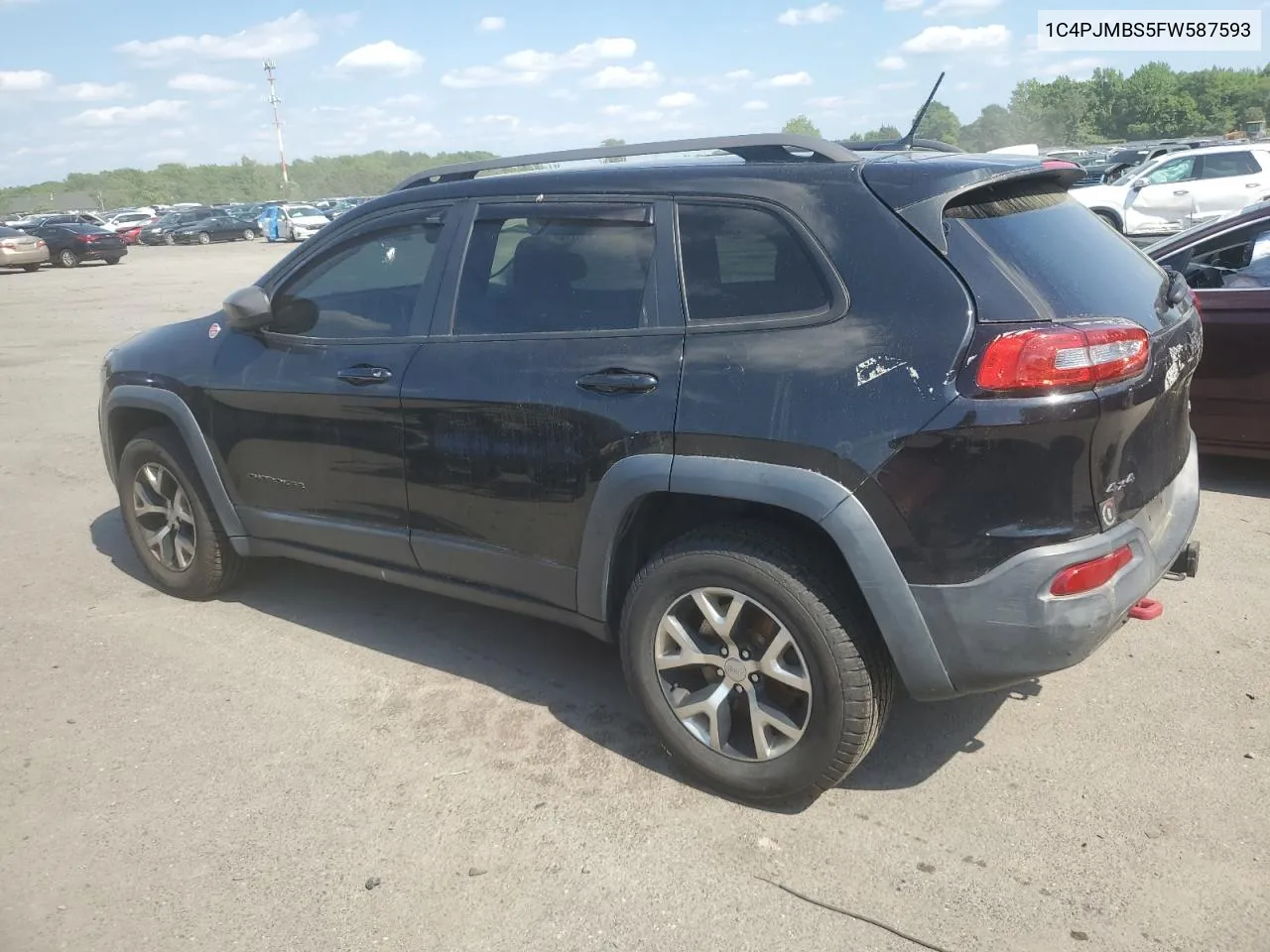 1C4PJMBS5FW587593 2015 Jeep Cherokee Trailhawk