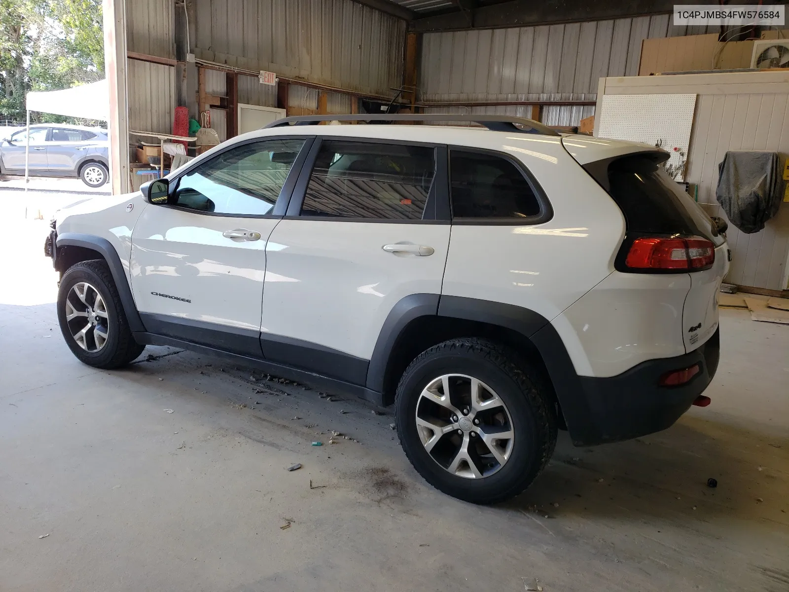 2015 Jeep Cherokee Trailhawk VIN: 1C4PJMBS4FW576584 Lot: 66597174