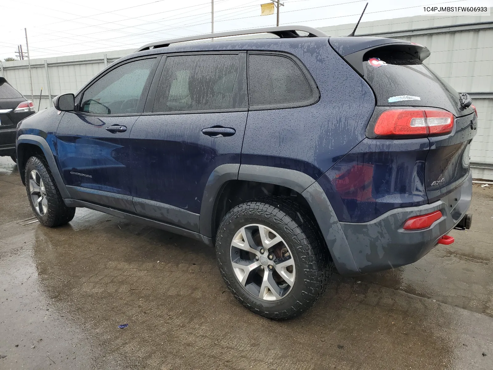 2015 Jeep Cherokee Trailhawk VIN: 1C4PJMBS1FW606933 Lot: 67103554