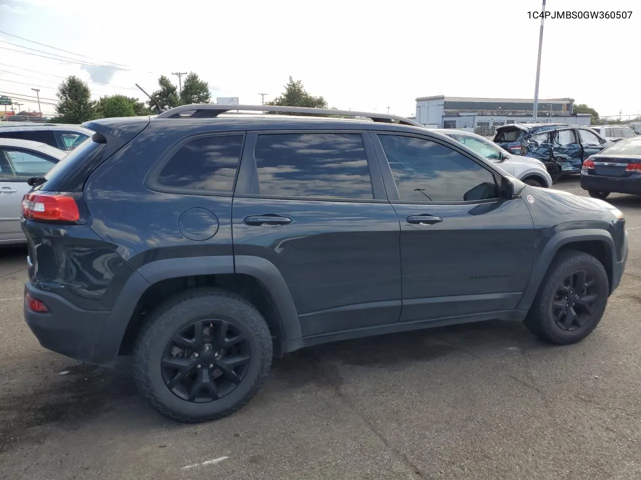 1C4PJMBS0GW360507 2016 Jeep Cherokee Trailhawk