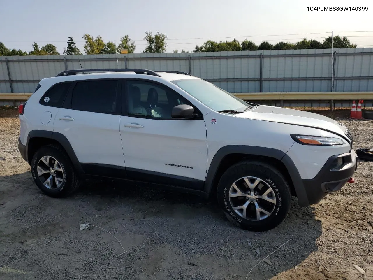 2016 Jeep Cherokee Trailhawk VIN: 1C4PJMBS8GW140399 Lot: 70232854