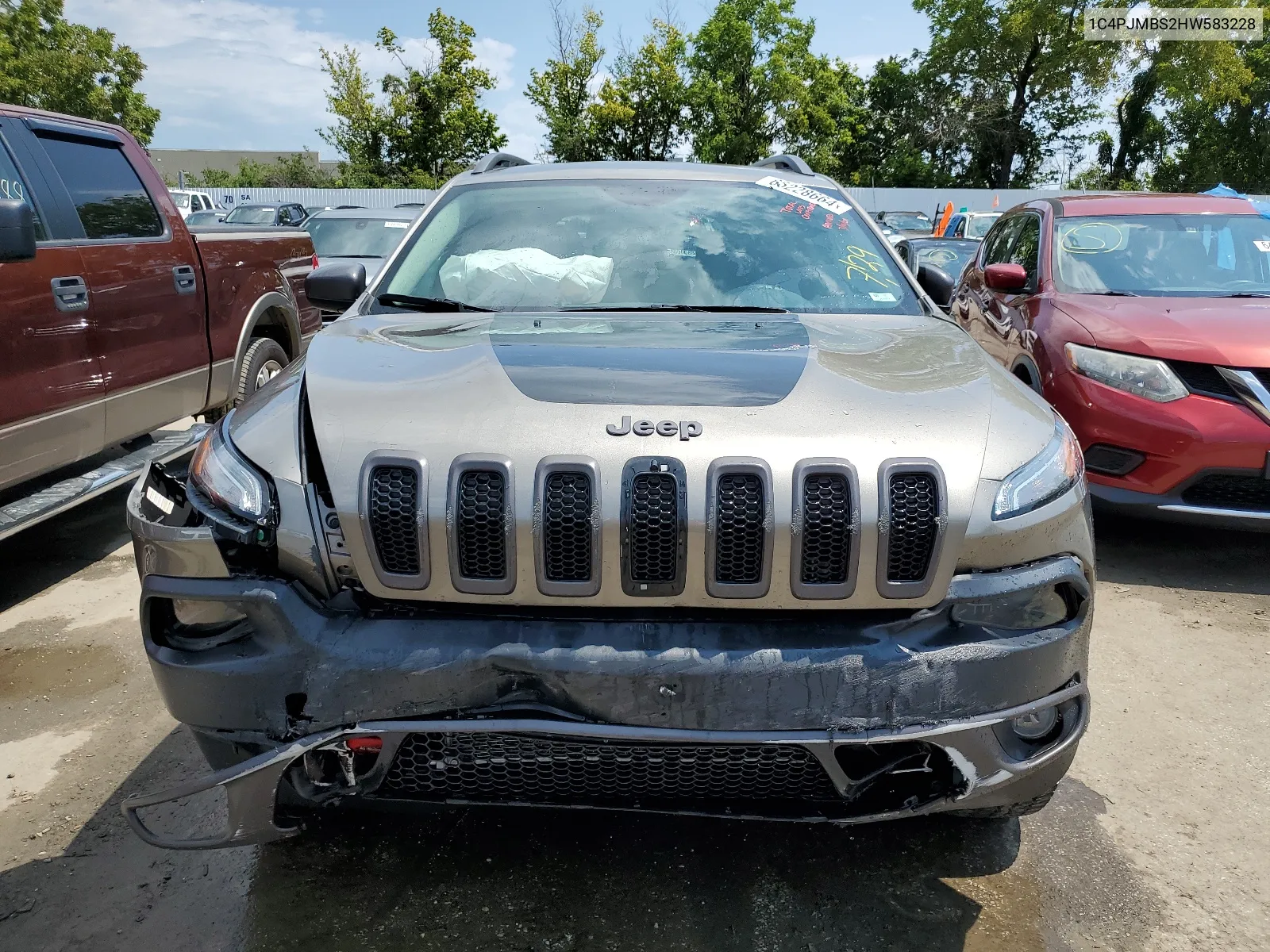 1C4PJMBS2HW583228 2017 Jeep Cherokee Trailhawk