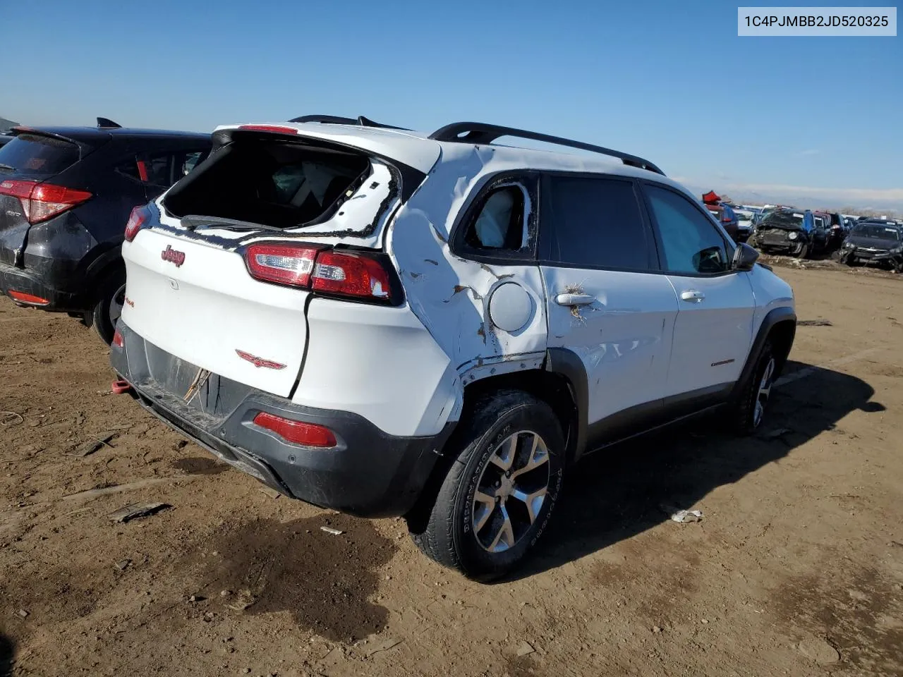 1C4PJMBB2JD520325 2018 Jeep Cherokee Trailhawk