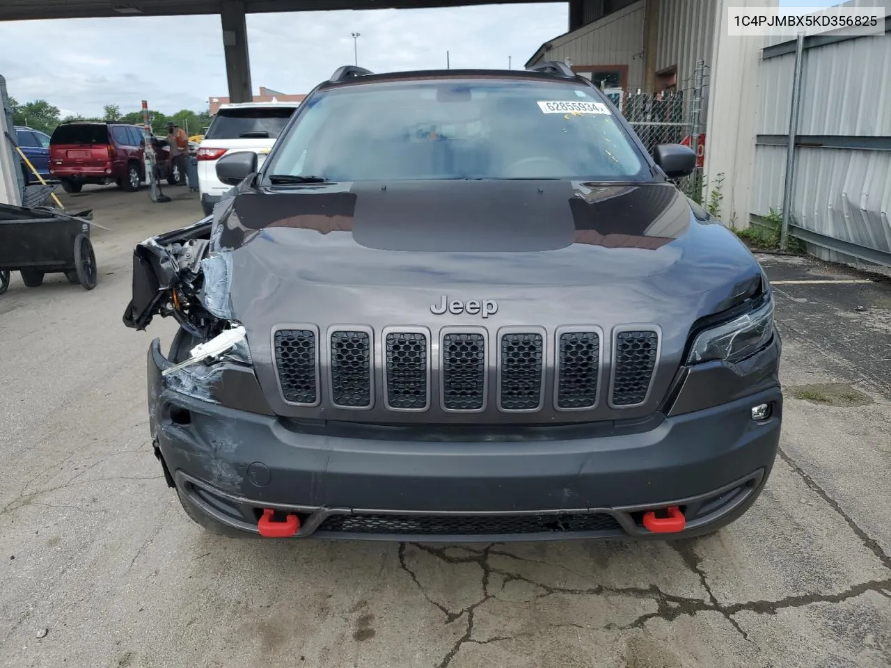 1C4PJMBX5KD356825 2019 Jeep Cherokee Trailhawk