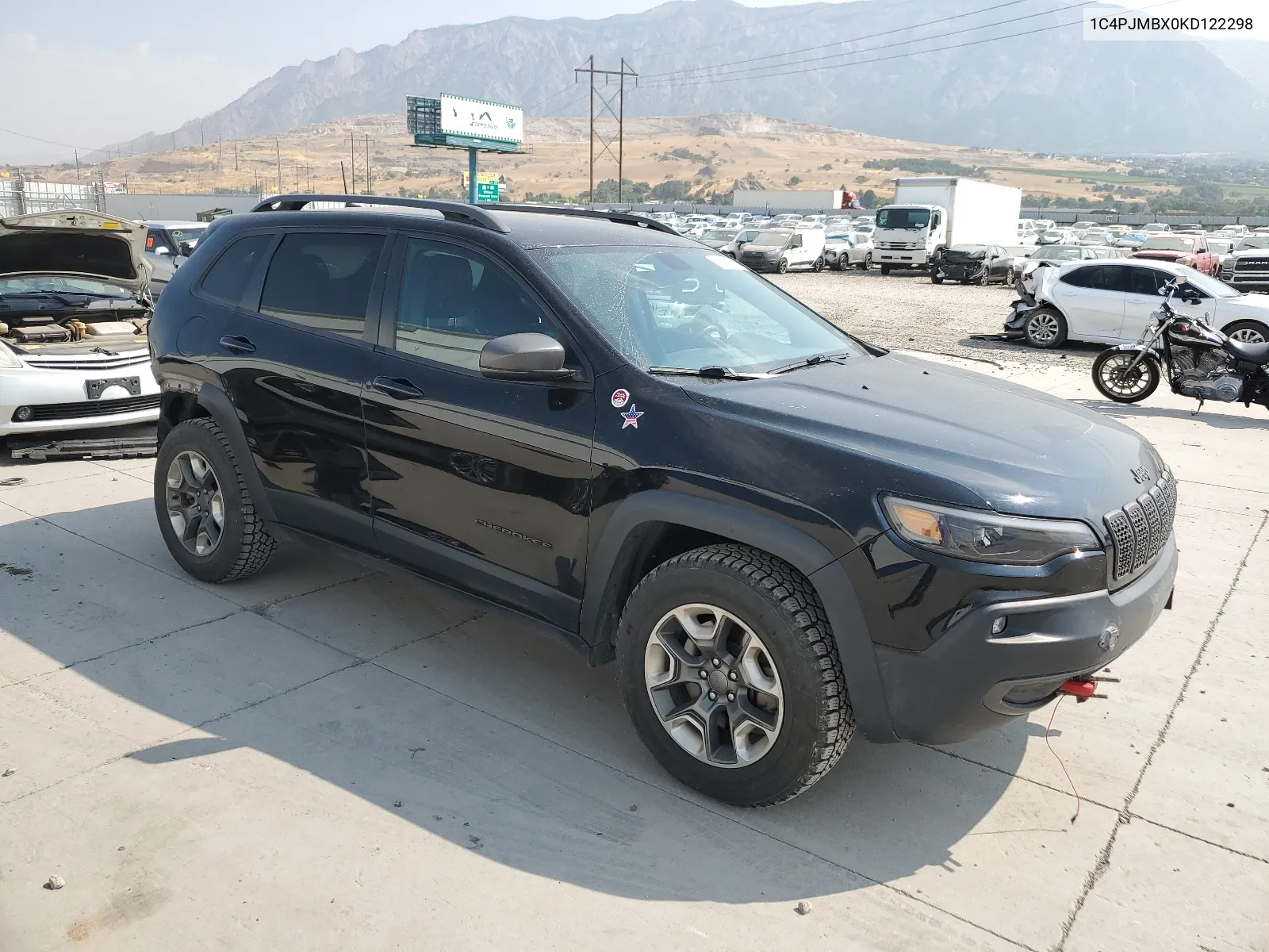 2019 Jeep Cherokee Trailhawk VIN: 1C4PJMBX0KD122298 Lot: 63455284