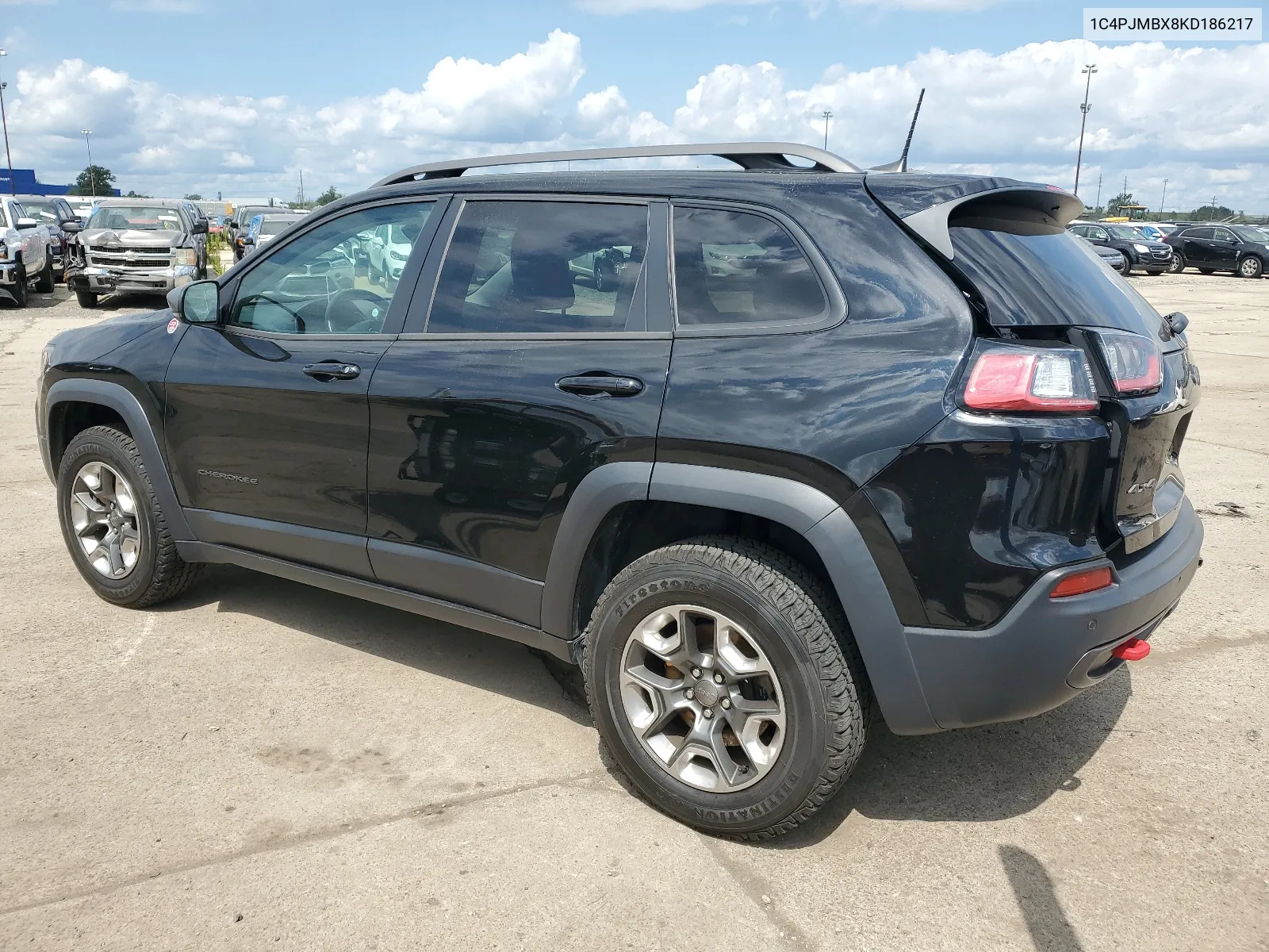 2019 Jeep Cherokee Trailhawk VIN: 1C4PJMBX8KD186217 Lot: 64405544