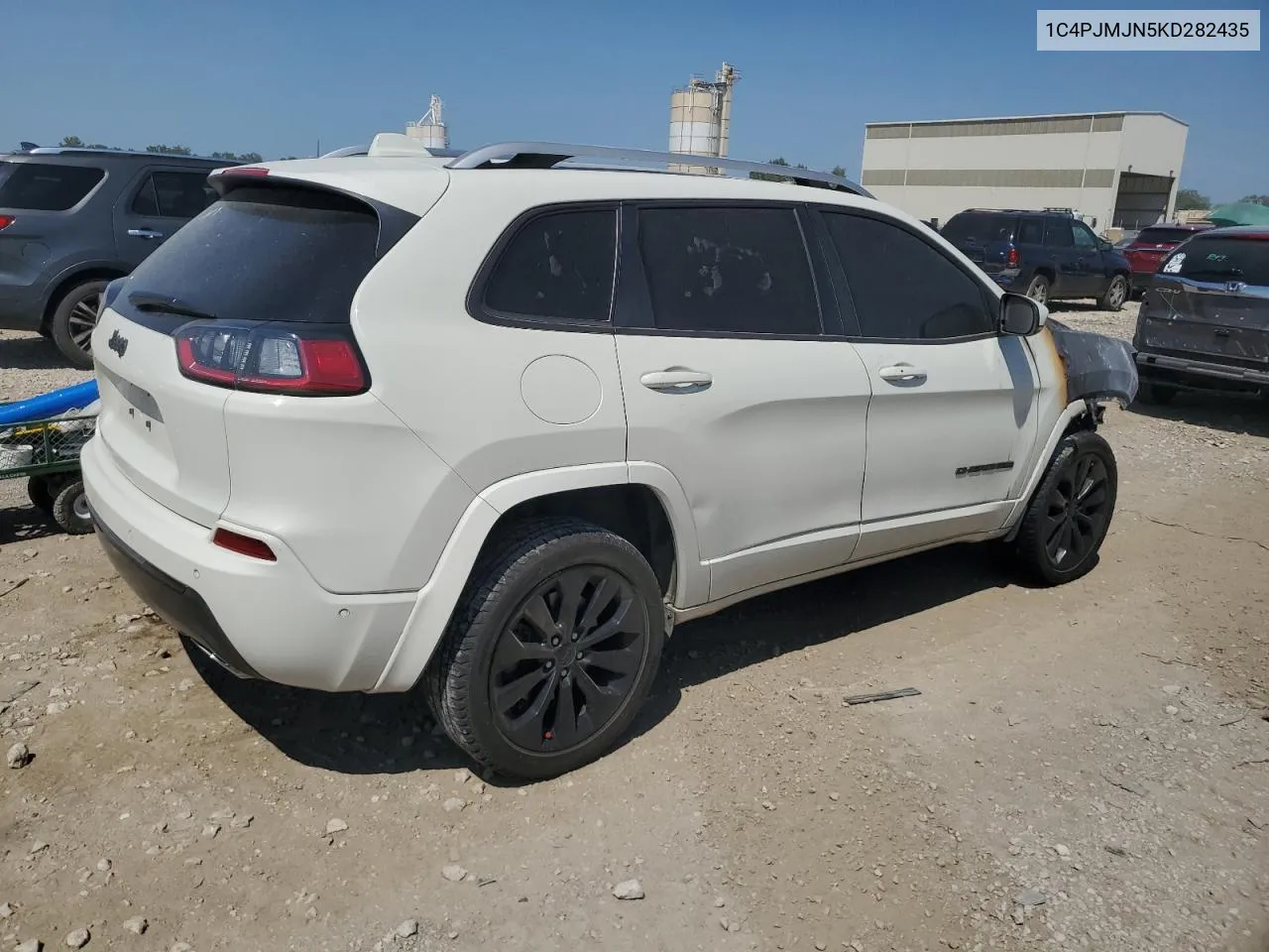 1C4PJMJN5KD282435 2019 Jeep Cherokee Overland