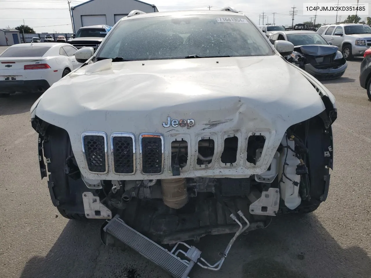 1C4PJMJX2KD351485 2019 Jeep Cherokee Overland