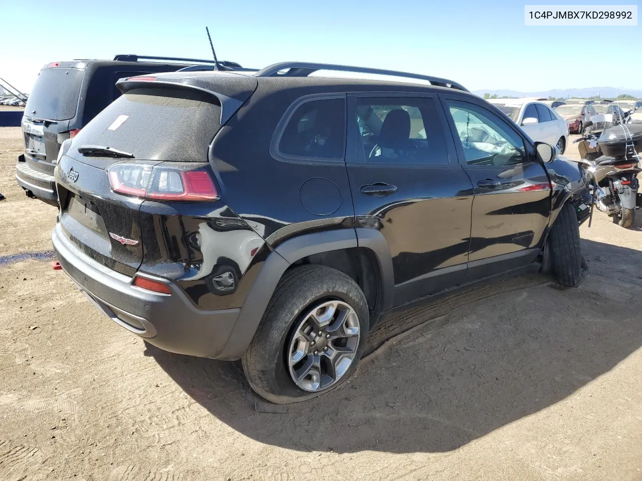 1C4PJMBX7KD298992 2019 Jeep Cherokee Trailhawk