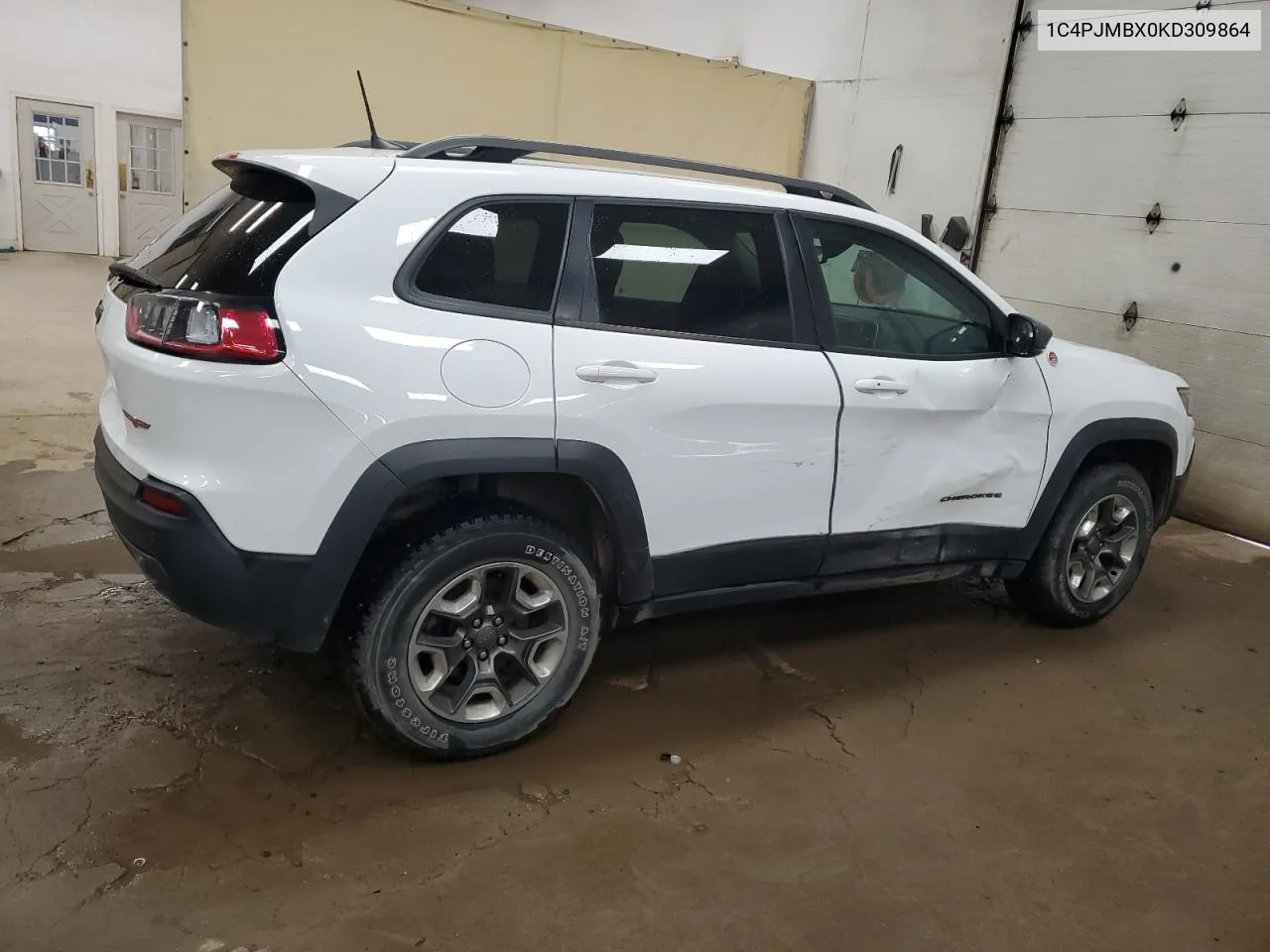 1C4PJMBX0KD309864 2019 Jeep Cherokee Trailhawk