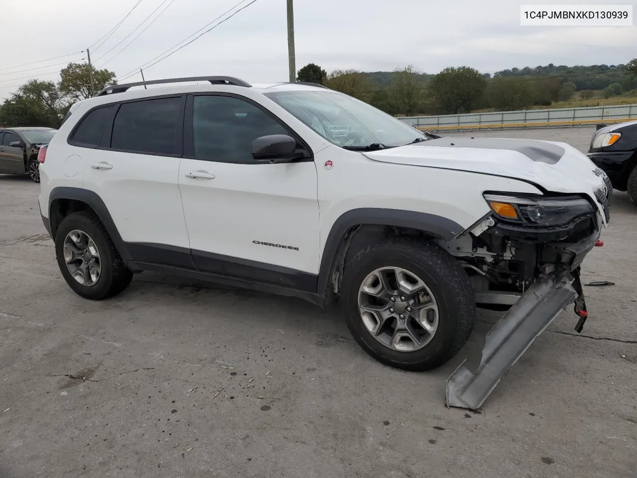 1C4PJMBNXKD130939 2019 Jeep Cherokee Trailhawk