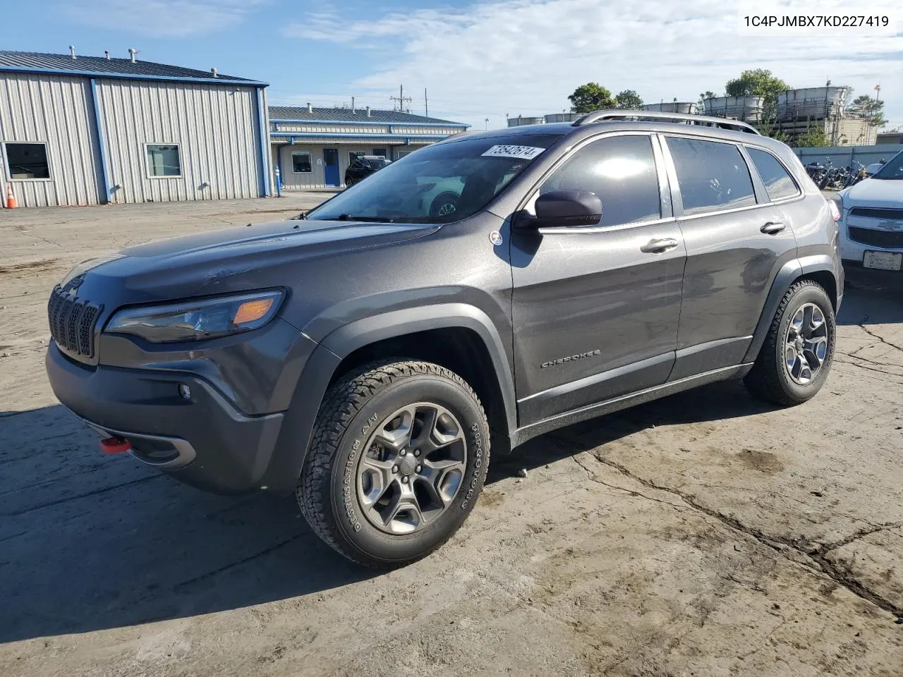 2019 Jeep Cherokee Trailhawk VIN: 1C4PJMBX7KD227419 Lot: 73542674