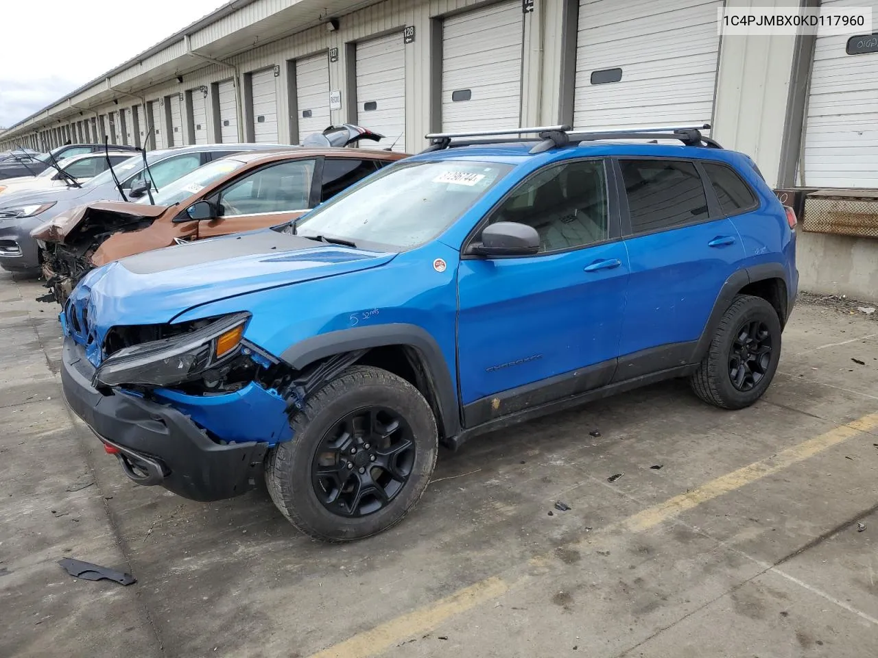 2019 Jeep Cherokee Trailhawk VIN: 1C4PJMBX0KD117960 Lot: 81296744