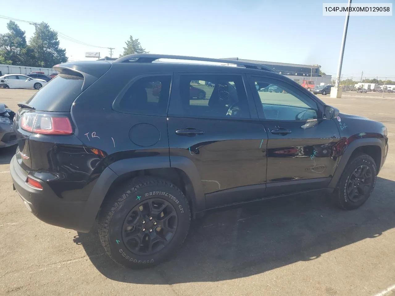 1C4PJMBX0MD129058 2021 Jeep Cherokee Trailhawk