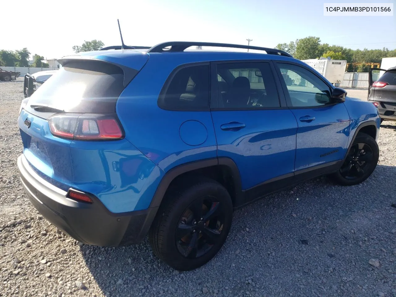 1C4PJMMB3PD101566 2023 Jeep Cherokee Altitude Lux