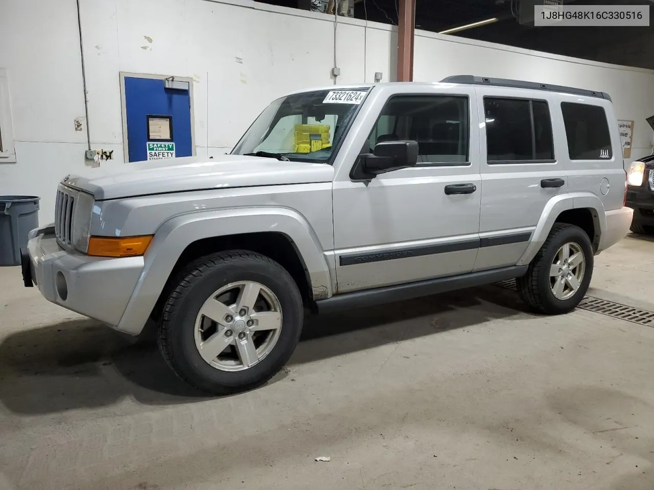 2006 Jeep Commander VIN: 1J8HG48K16C330516 Lot: 73321624