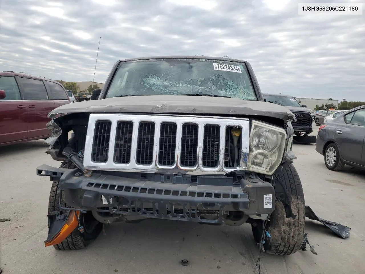 2006 Jeep Commander Limited VIN: 1J8HG58206C221180 Lot: 75224834