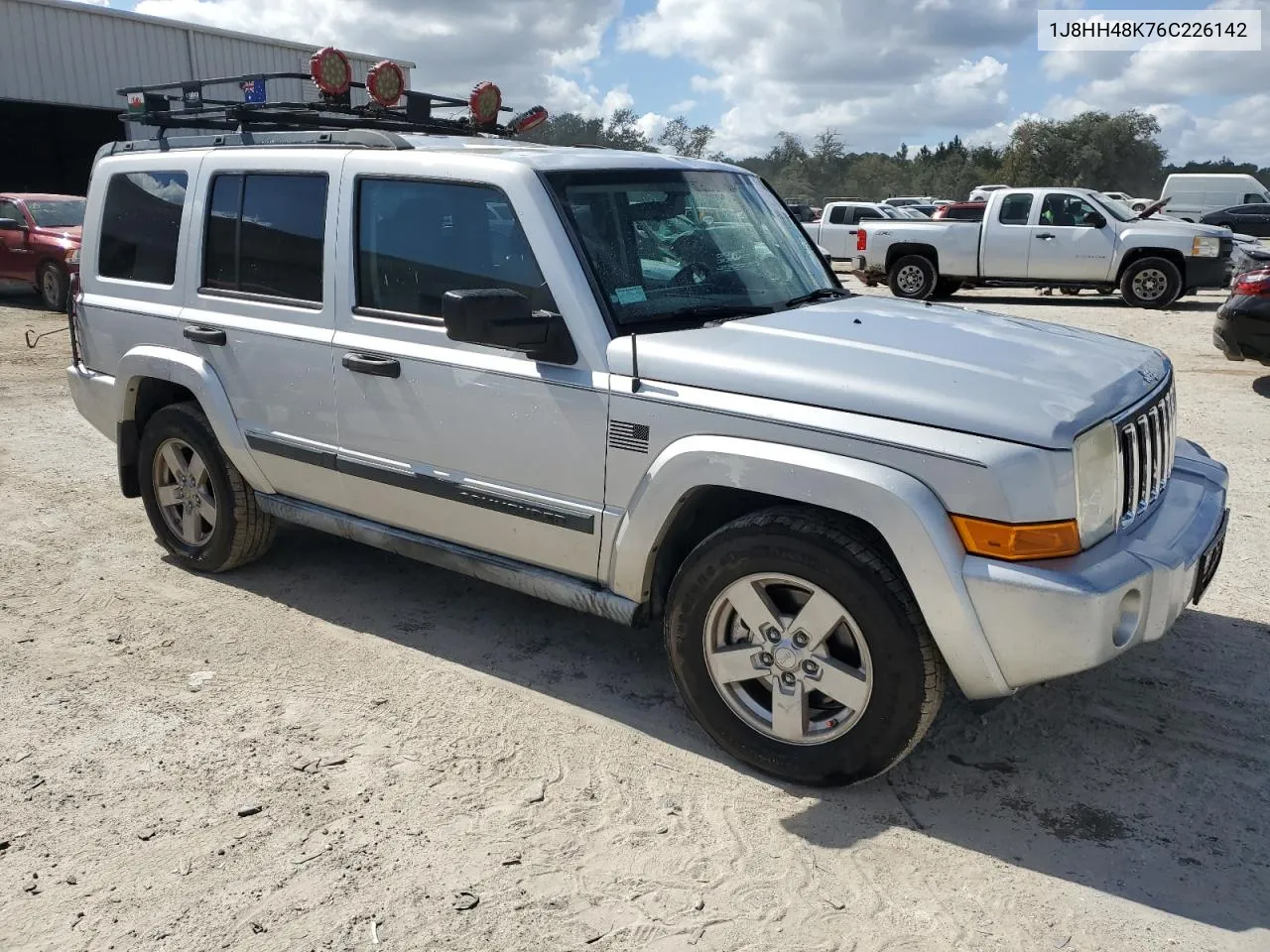 2006 Jeep Commander VIN: 1J8HH48K76C226142 Lot: 77221434