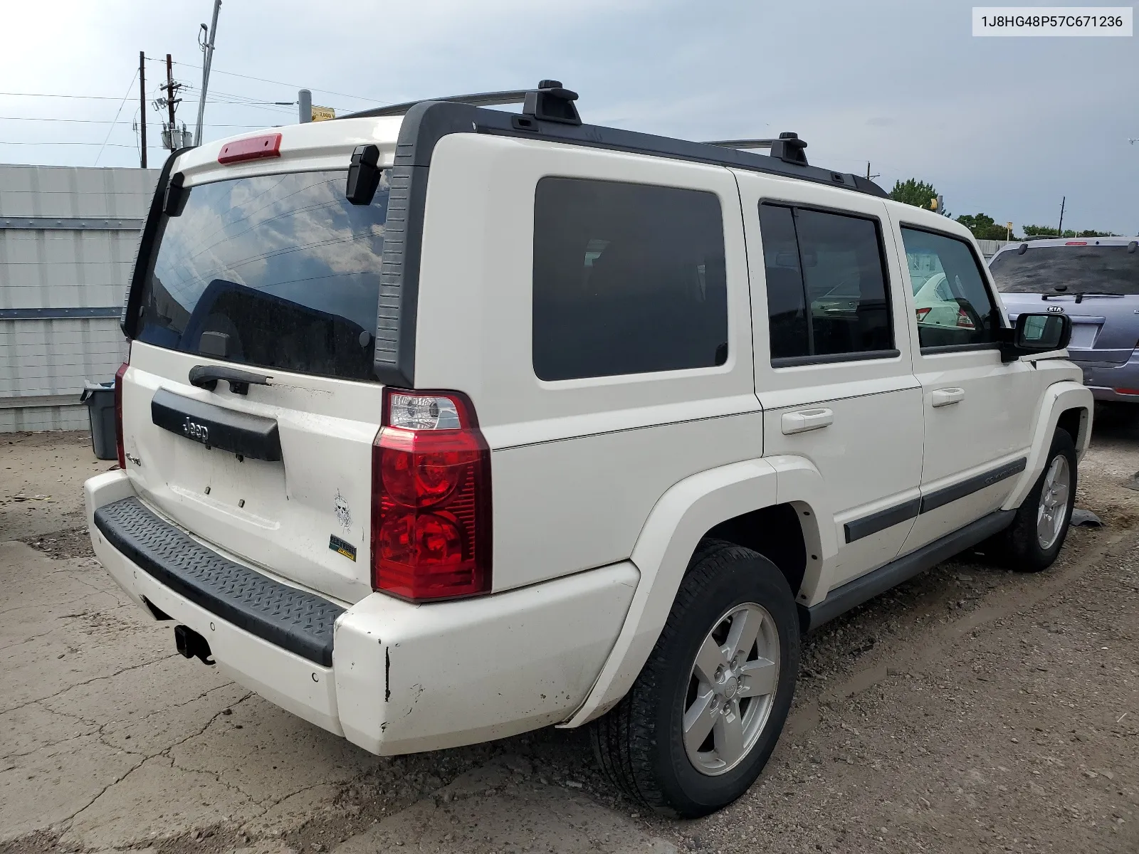 2007 Jeep Commander VIN: 1J8HG48P57C671236 Lot: 63282244