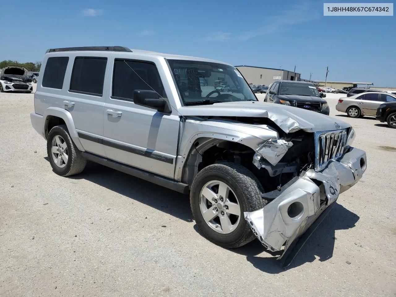 2007 Jeep Commander VIN: 1J8HH48K67C674342 Lot: 67124204