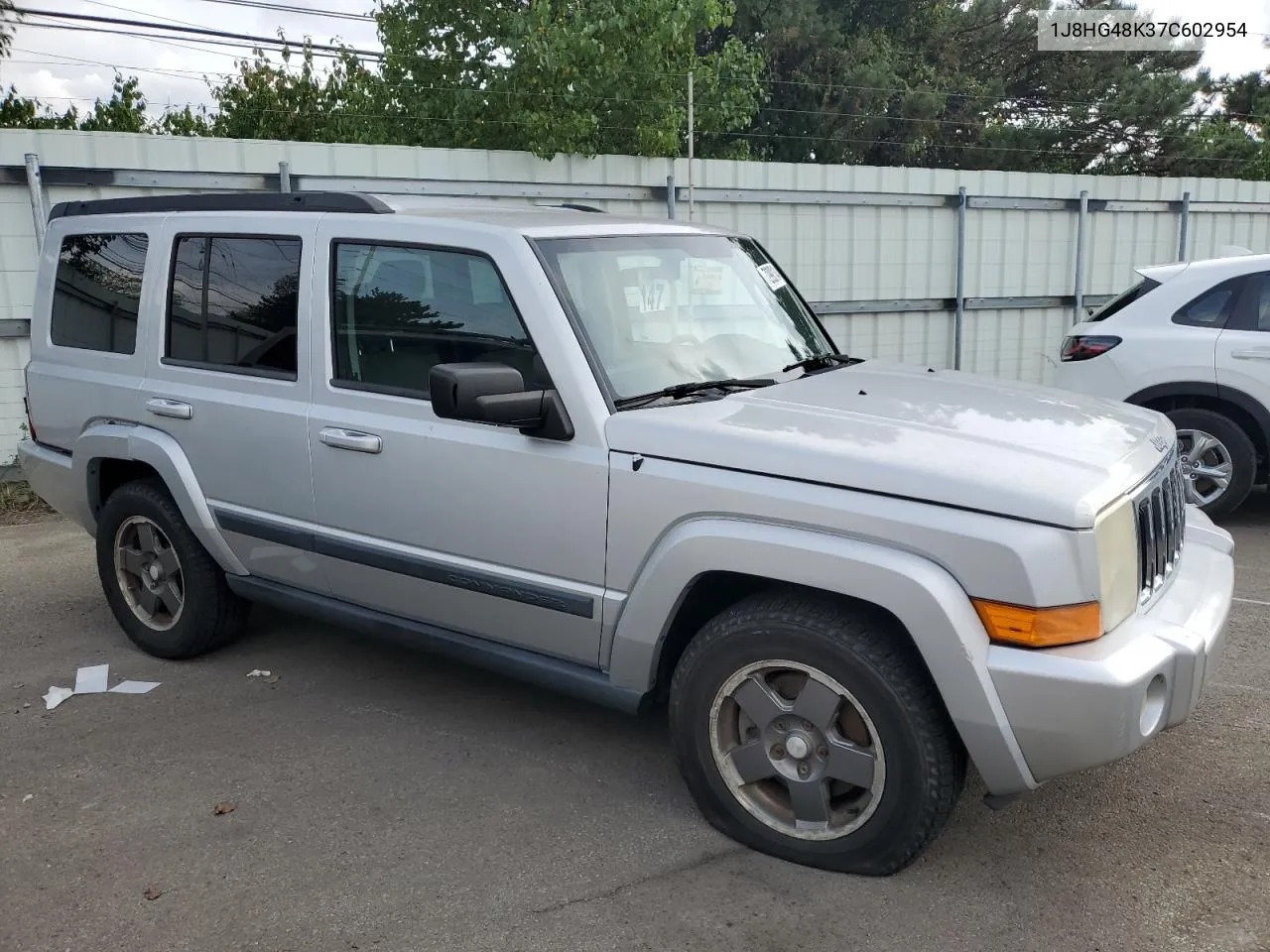 2007 Jeep Commander VIN: 1J8HG48K37C602954 Lot: 72992134