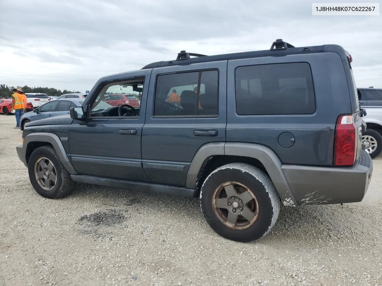 2007 Jeep Commander VIN: 1J8HH48K07C622267 Lot: 75942324