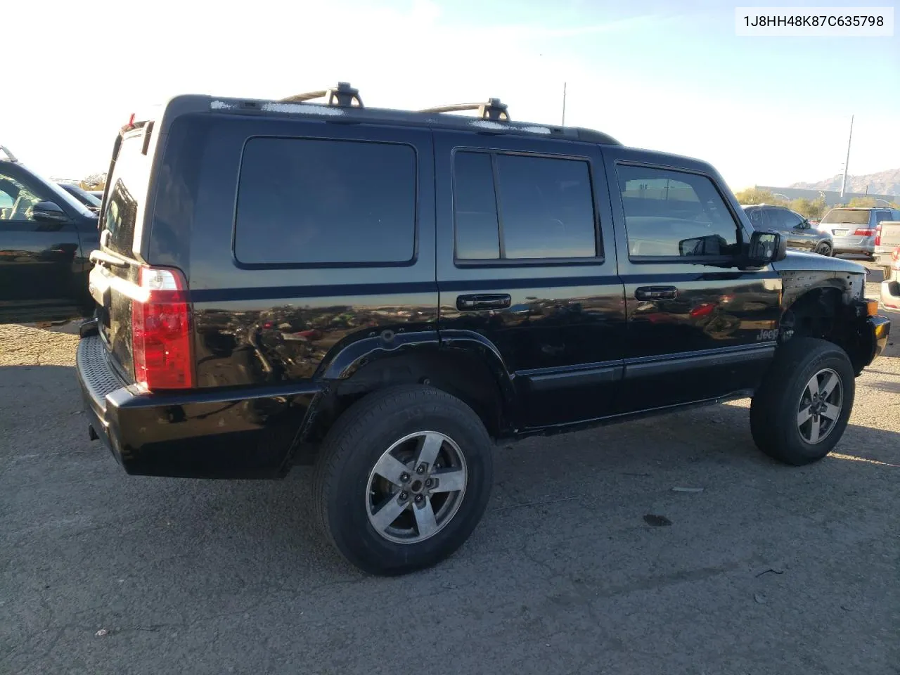 2007 Jeep Commander VIN: 1J8HH48K87C635798 Lot: 77471004