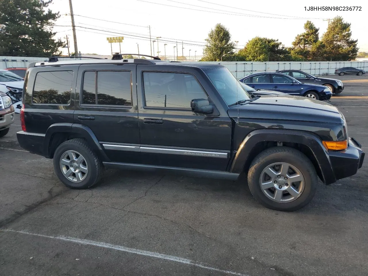 2008 Jeep Commander Limited VIN: 1J8HH58N98C236772 Lot: 71042404