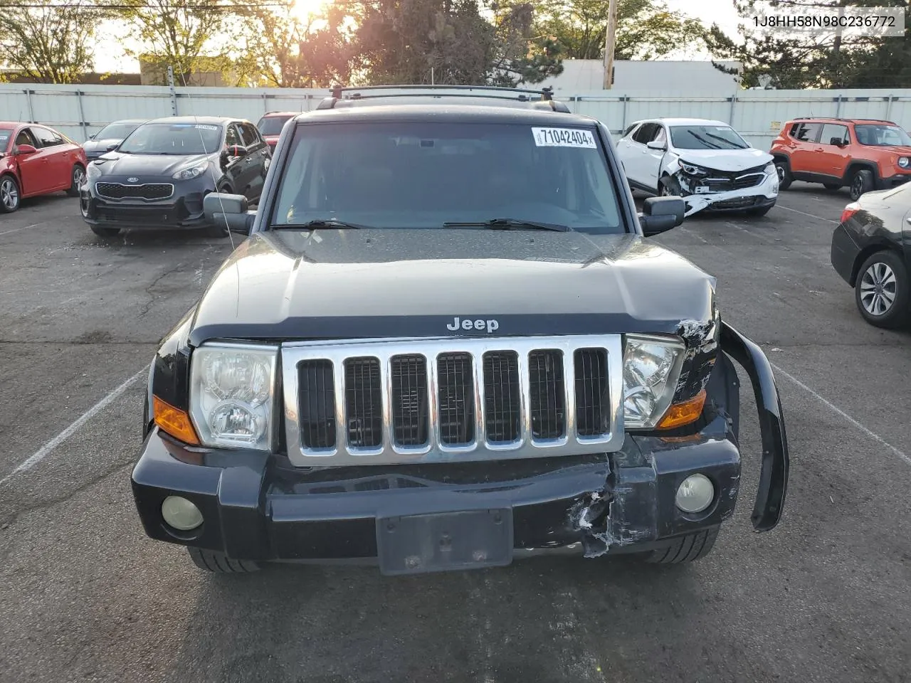 2008 Jeep Commander Limited VIN: 1J8HH58N98C236772 Lot: 71042404