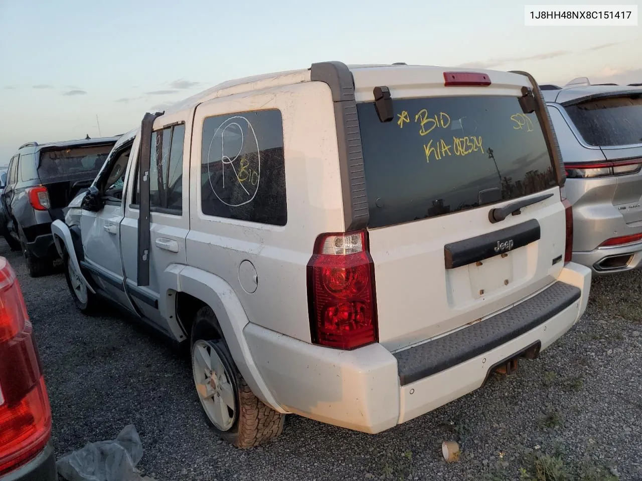 2008 Jeep Commander Sport VIN: 1J8HH48NX8C151417 Lot: 73782404