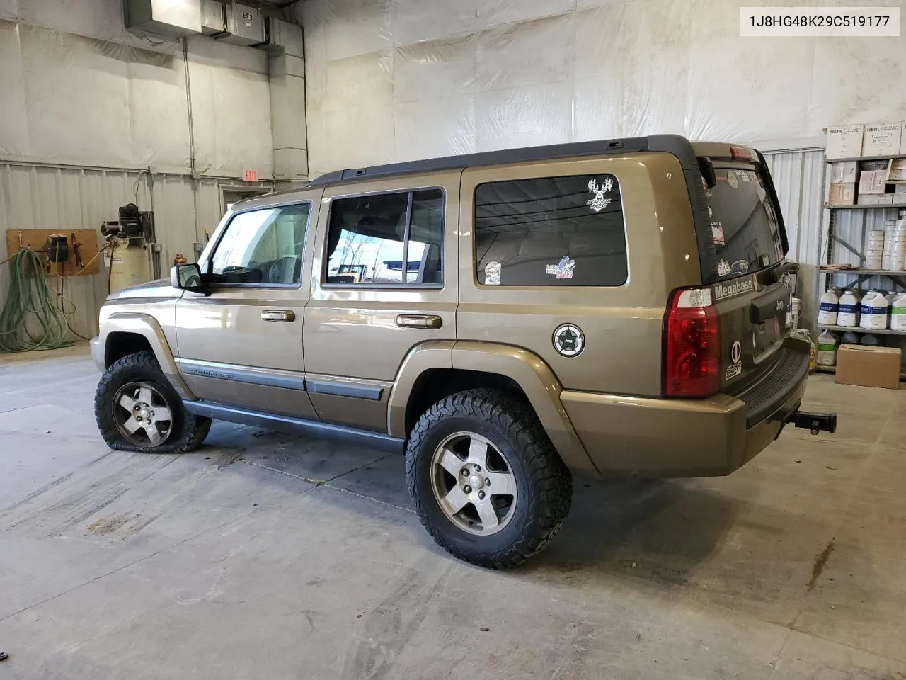 2009 Jeep Commander Sport VIN: 1J8HG48K29C519177 Lot: 78273384