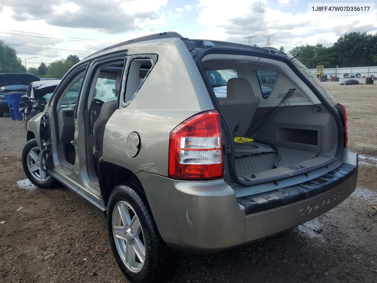 2007 Jeep Compass VIN: 1J8FF47W07D356177 Lot: 63639424