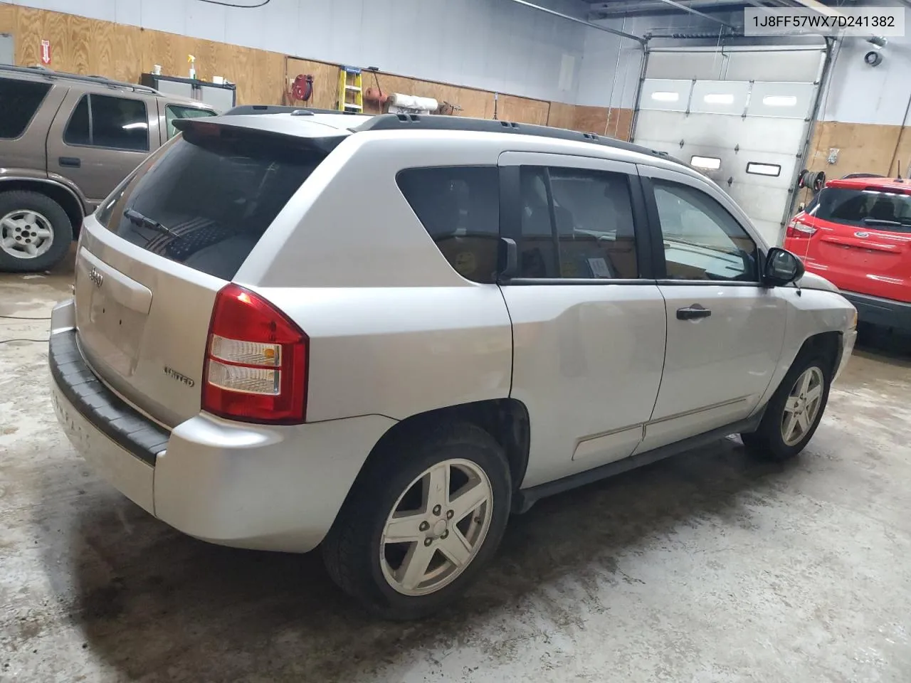 2007 Jeep Compass Limited VIN: 1J8FF57WX7D241382 Lot: 77011694