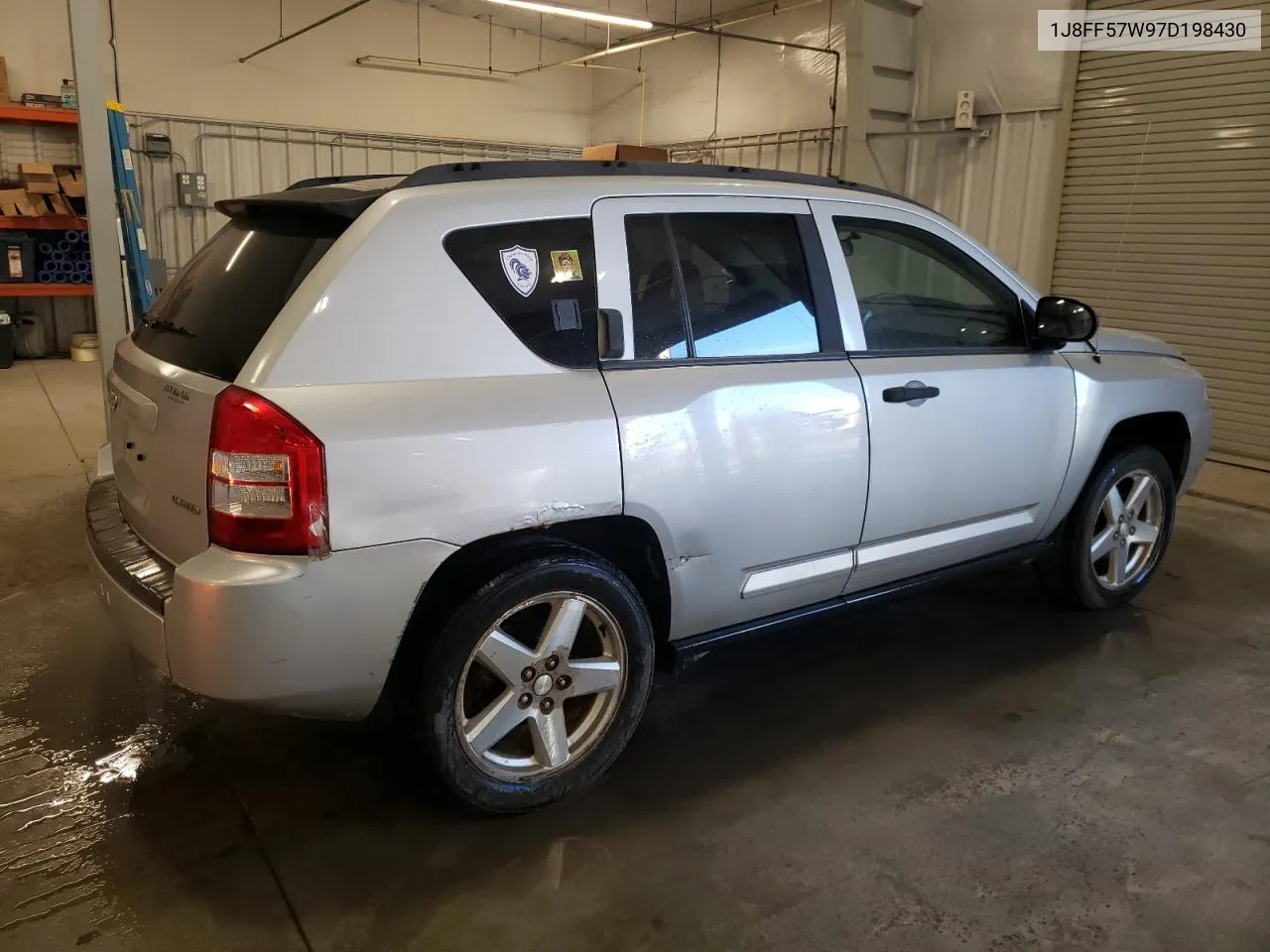 2007 Jeep Compass Limited VIN: 1J8FF57W97D198430 Lot: 77187263